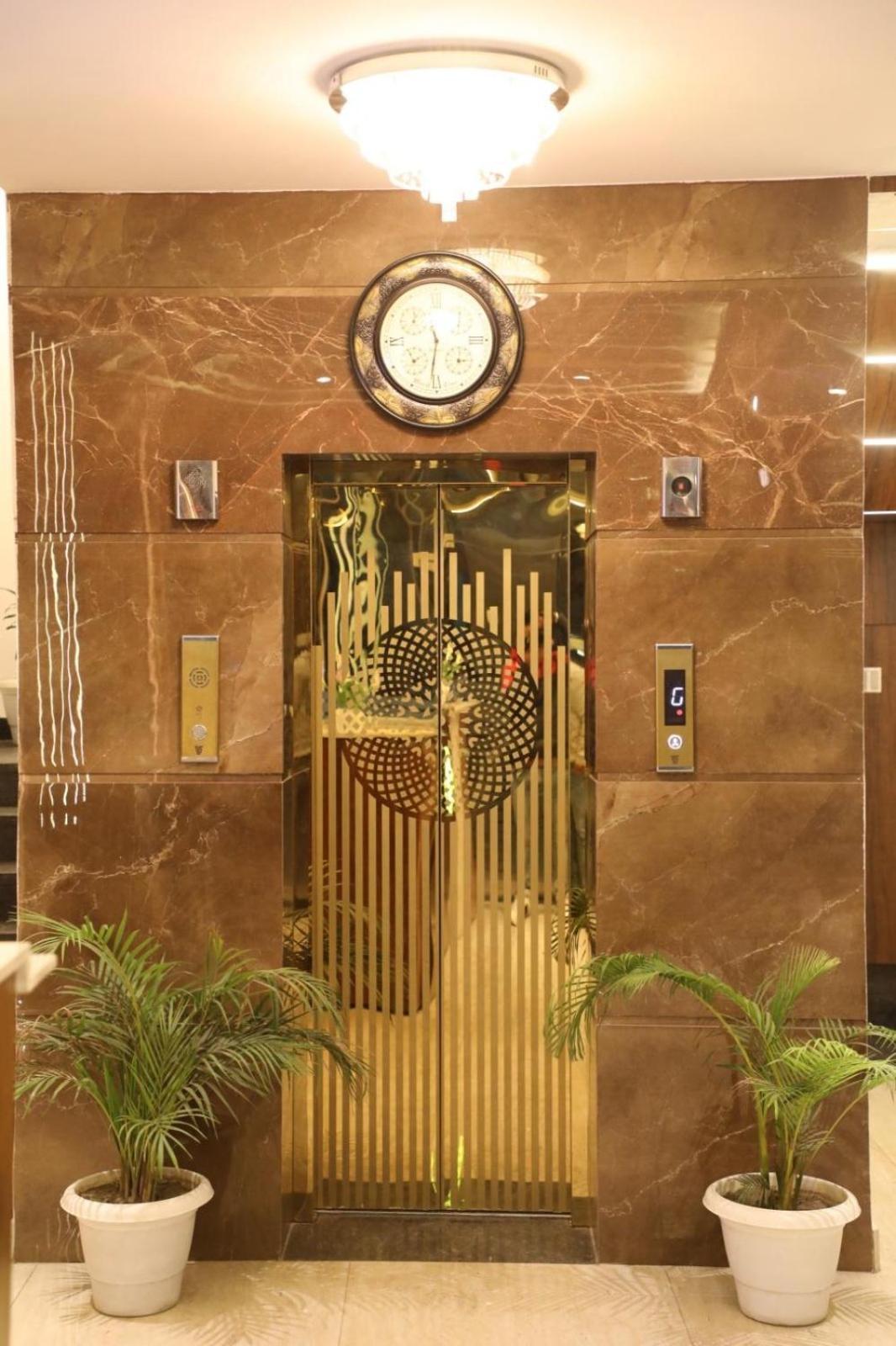 Hotel Avi Inn By JR GROUP OF Hotels 50 Meter from Golden Temple Amritsar Eksteriør bilde