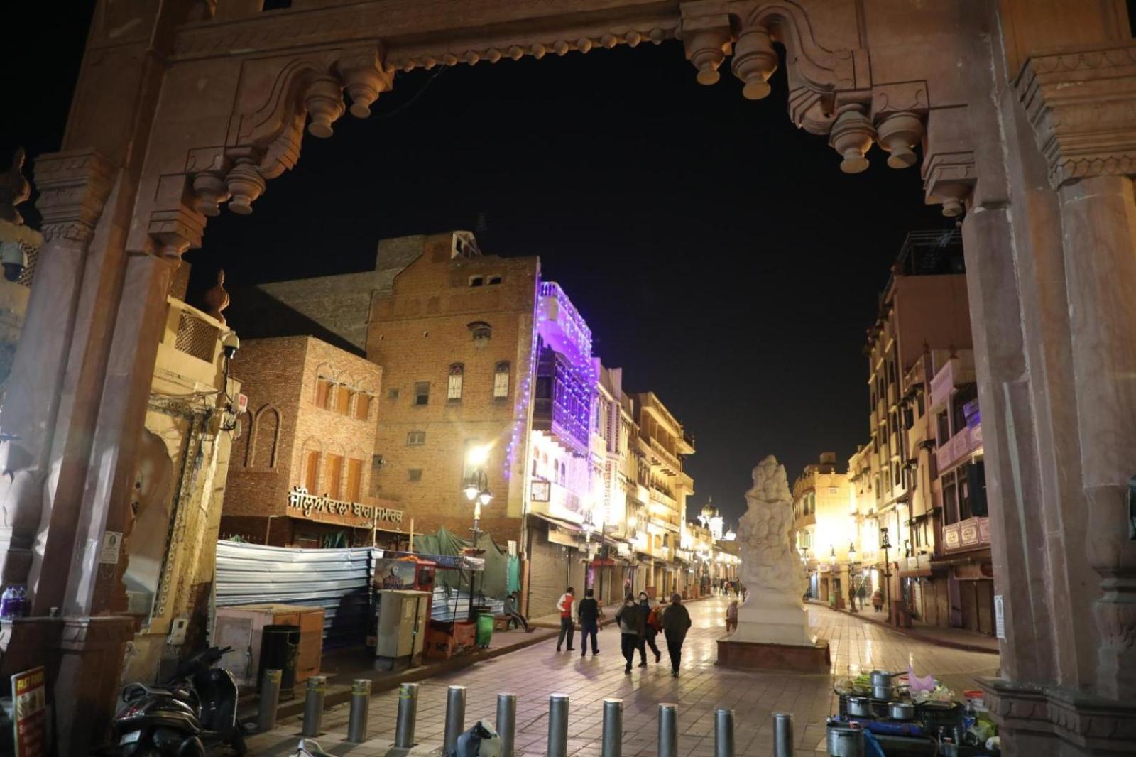 Hotel Avi Inn By JR GROUP OF Hotels 50 Meter from Golden Temple Amritsar Eksteriør bilde